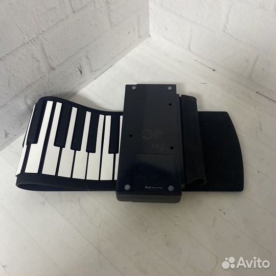 Пианино Tchibo Electronisches rollpiano