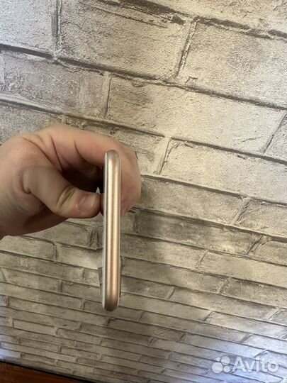 iPhone 8, 64 ГБ