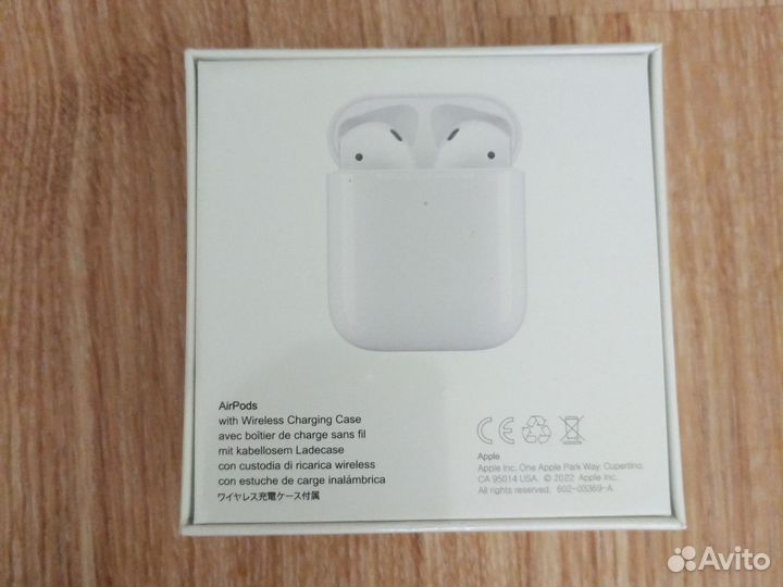 Наушники AirPods with Charging Case