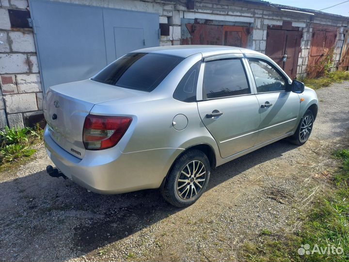 LADA Granta 1.6 МТ, 2012, 145 654 км