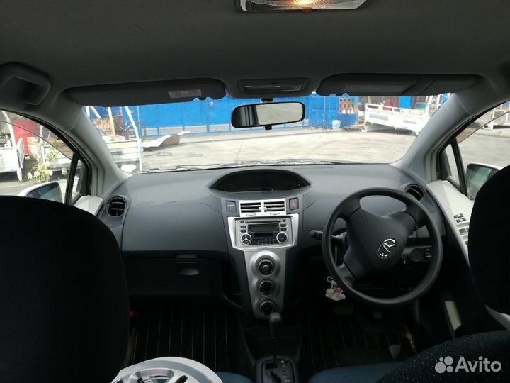 Панель приборов Toyota Vitz SCP90