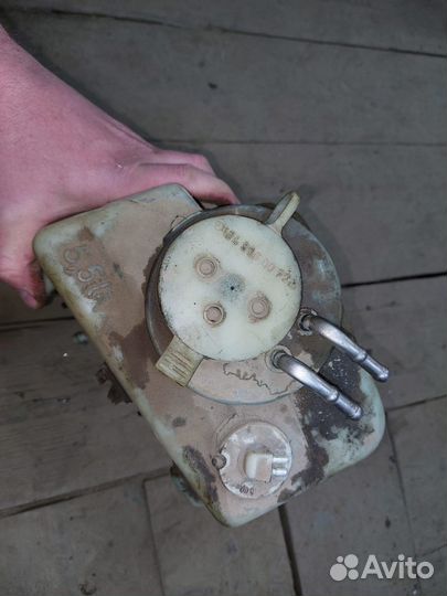 Бачок омывателя лобового стекла Mercedes W210