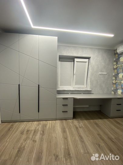 Распашной шкаф Шкаф купе Двери купе