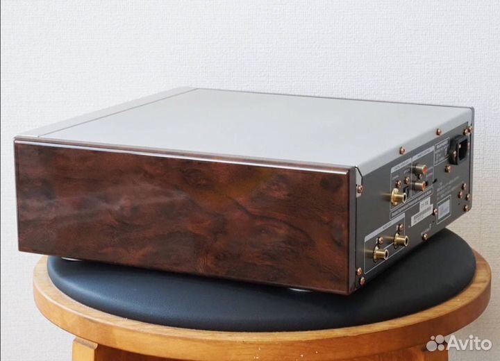 Сд проигрыватель Marantz HD-CD 1