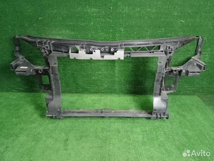 Рамка радиатора Audi Tt 8J BWA (2.0T) 2008