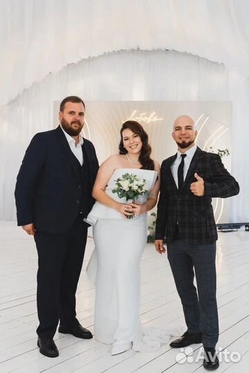 Ведущий, DJ, вокалист, саксофонист