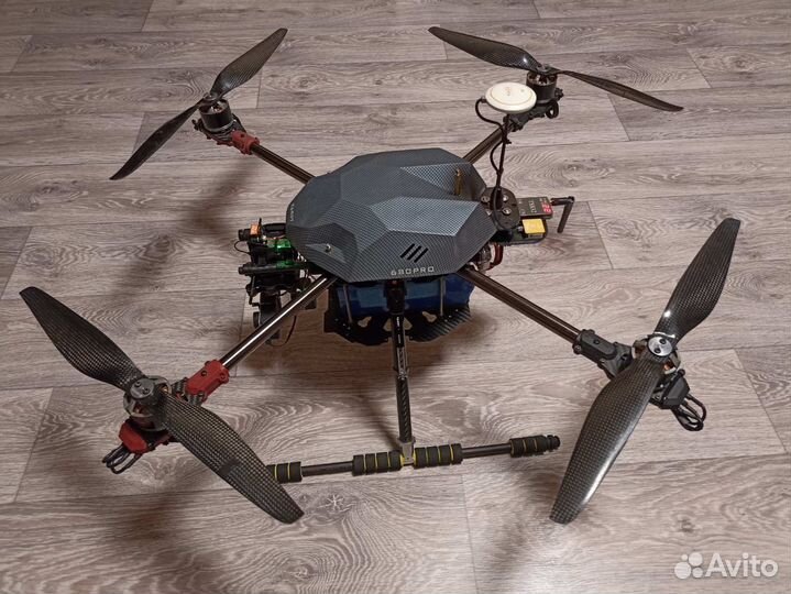 Квадрокоптер на раме Tarot 650 Sport