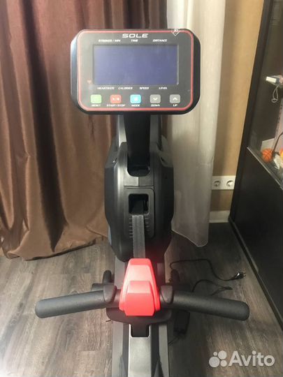 Гребной тренажер Sole Fitness SR500