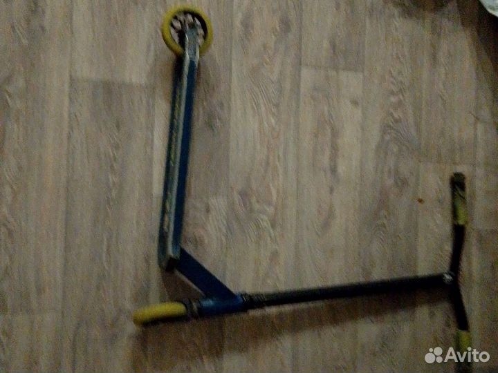 Трюковой самокат