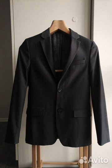 Школьный костюм для мальчиков новый