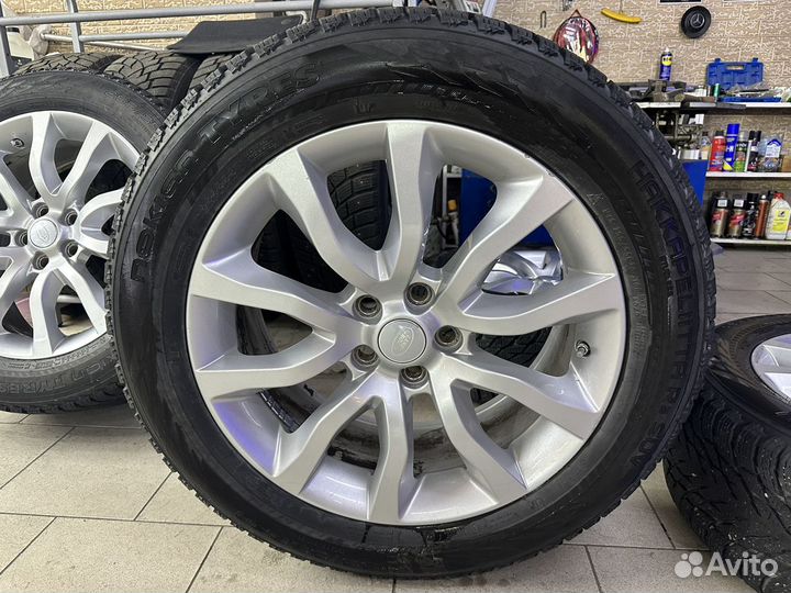 Nokian Tyres Hakkapeliitta 10p SUV 255/55 R20