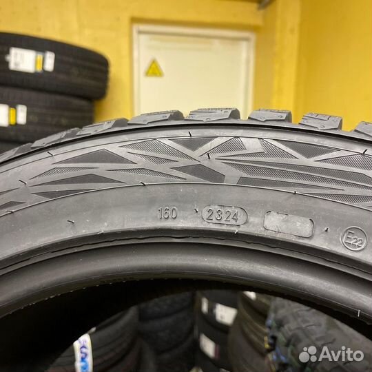 Ikon Tyres Autograph Ice 9 SUV 235/55 R18 104T