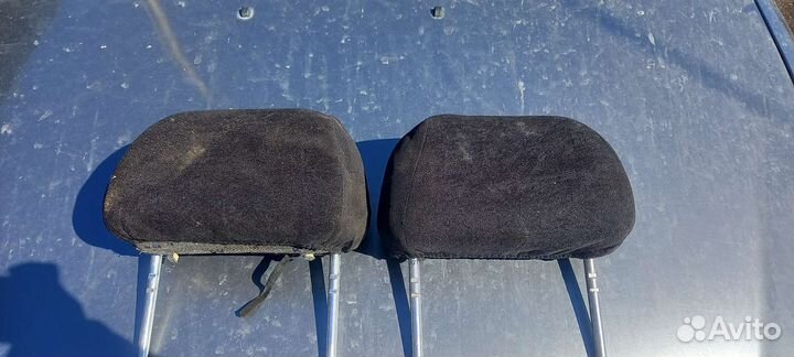 Подголовники на priora