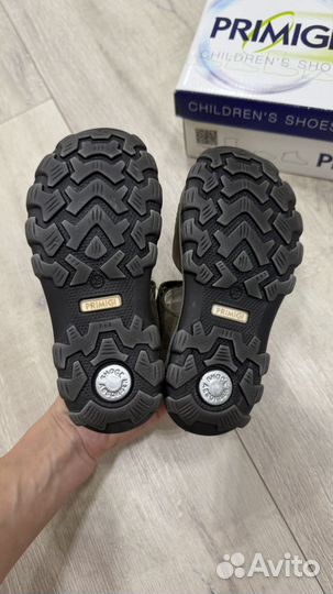 Сандалии Primigi 28 размер (17 см)