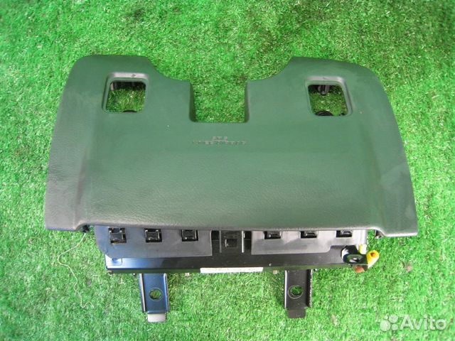 Подушка безопасности коленная Toyota Avensis T25