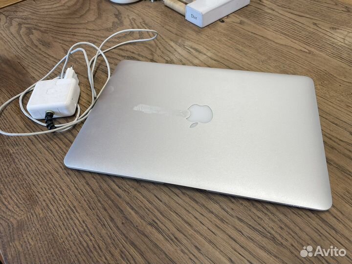 Apple MacBook Air 13(mid 2012)