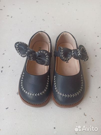 Туфли для девочки 25 размер