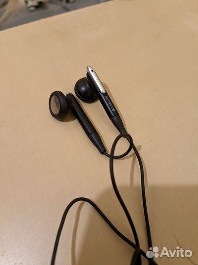 Наушники, гарнитура Samsung