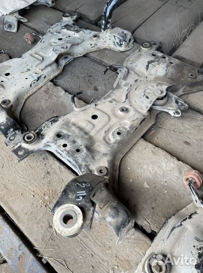 Передний подрамник Mazda 3 BL