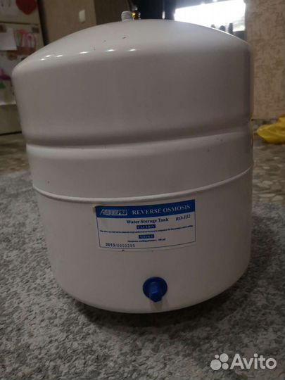 Накопительный бак для обратного осмоса