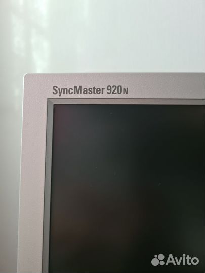 Монитор Samsung 920N