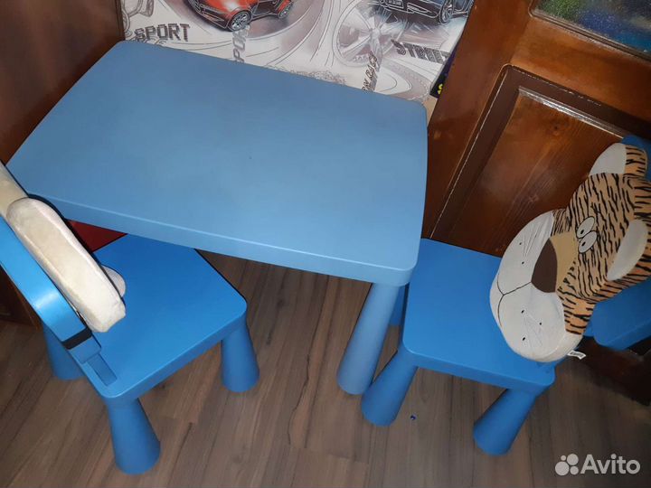 Стол и 2 стульчик маммут икея