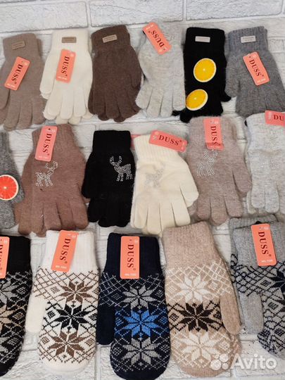 Перчатки и варежки женские и подростковые новые