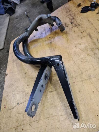 Петля крышки багажника Mercedes-Benz S-Klass седан