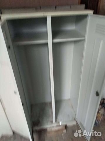 Ящик для одежды металлический