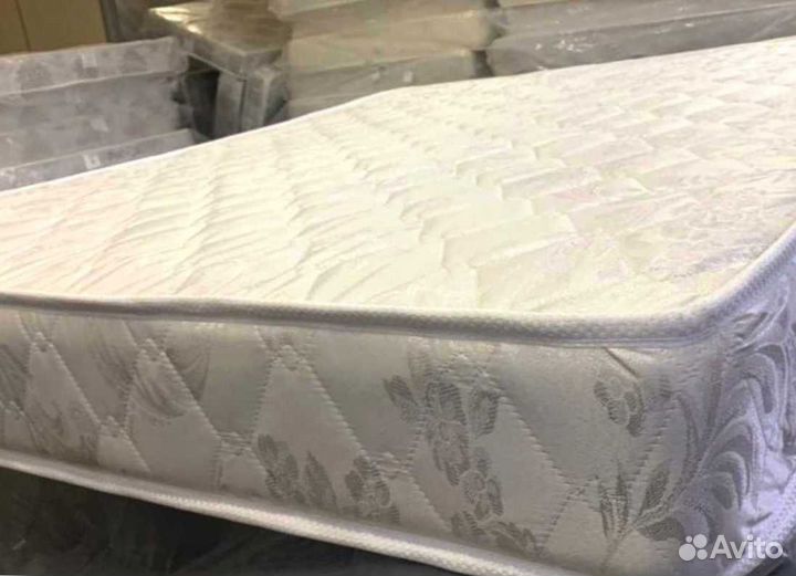 Матрас в кровать 140х200, 160х200