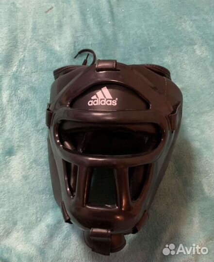 Боксерский шлем adidas