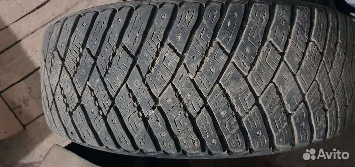 Goodyear Ultragrip Ice Arctic 215/60 R16 98T