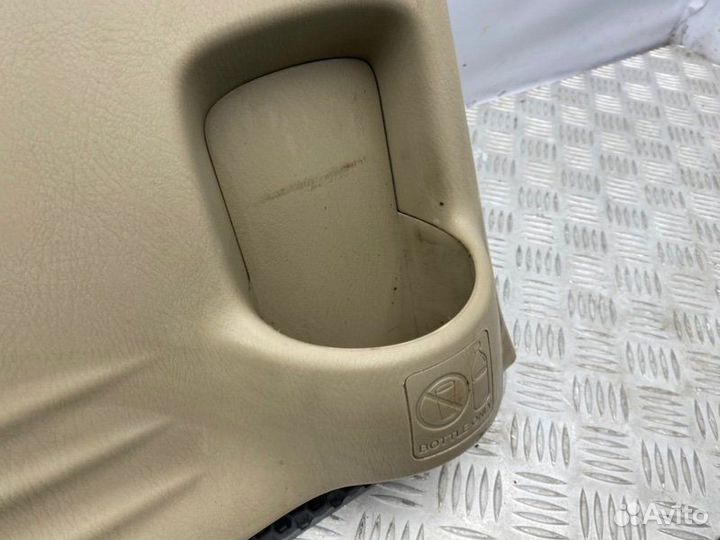 Обшивка двери задняя левая Mazda Mpv LW5W GY-DE