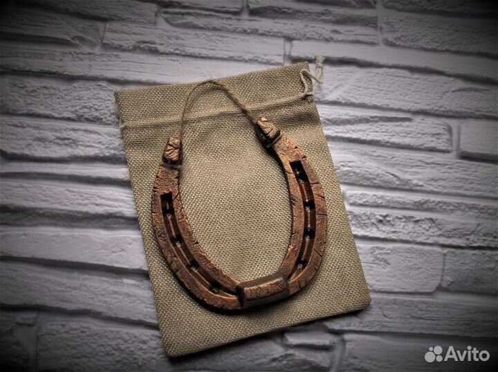 Подкова Подарок на новоселье оберег