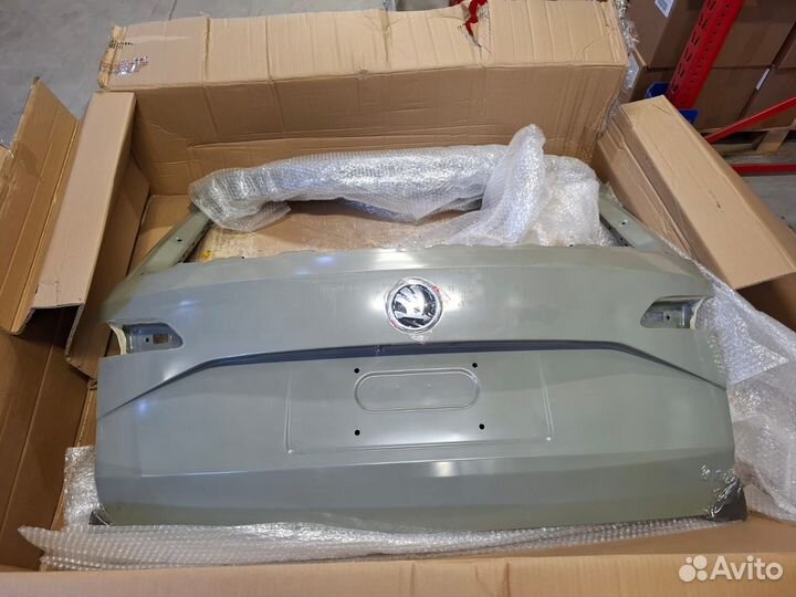 Дверь багажника 57A827023A