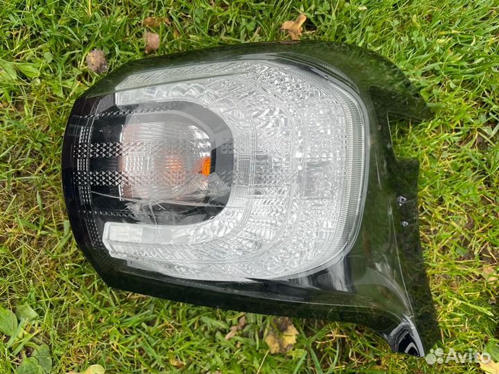 Задняя фара Toyota sienta