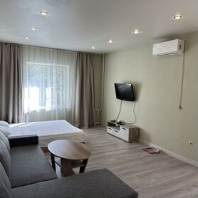 2-к. квартира, 65 м², 4/10 эт.