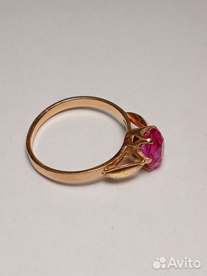 Золотое кольцо 2,48 гр 583