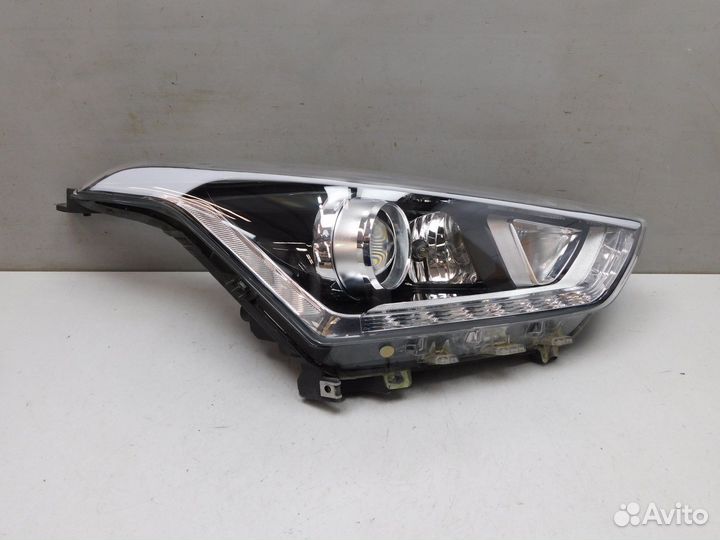 Фара правая Hyundai Creta 92102M0100