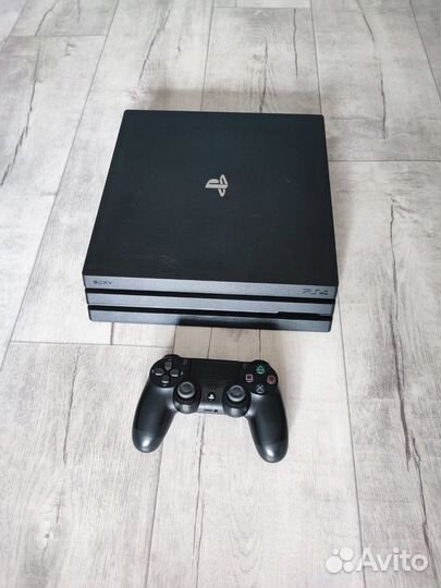 PS4 Pro 1 Tb с играми