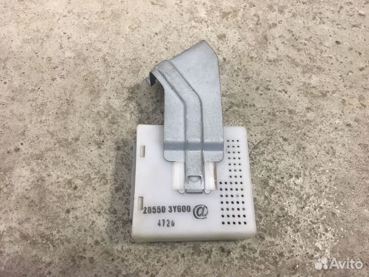 Блок управления Nissan Maxima A33 (4634)