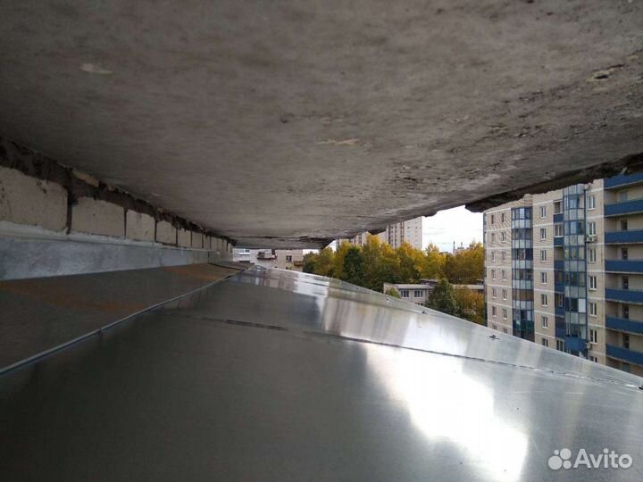 Устранение протечек козырьков и крыш над балконами