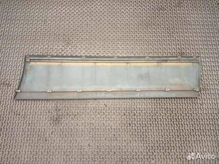 Молдинг двери передней левой Mercedes-Benz E-Класс