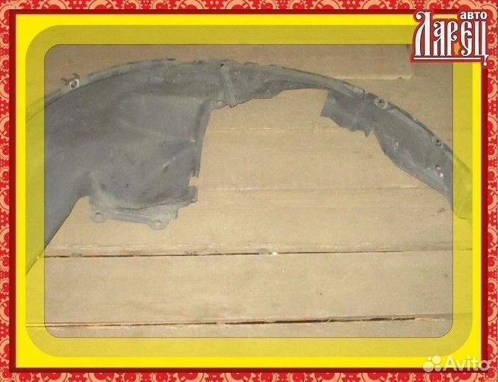 Подкрылок Toyota Iq KGJ10