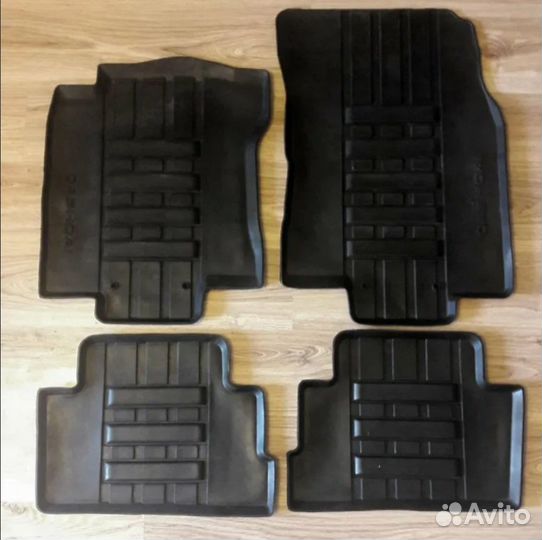 Автомобильные коврики бу резиновые