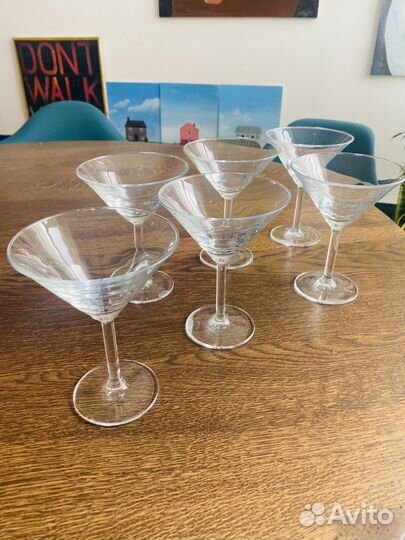 Набор бокалов для мартини или коктейлей