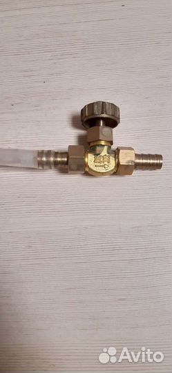 Кран игольчатый