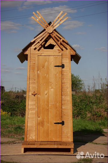 Уличный туалет деревянный BLU781