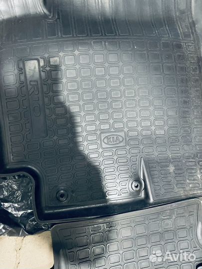 Комплект ковриков Kia rio 4