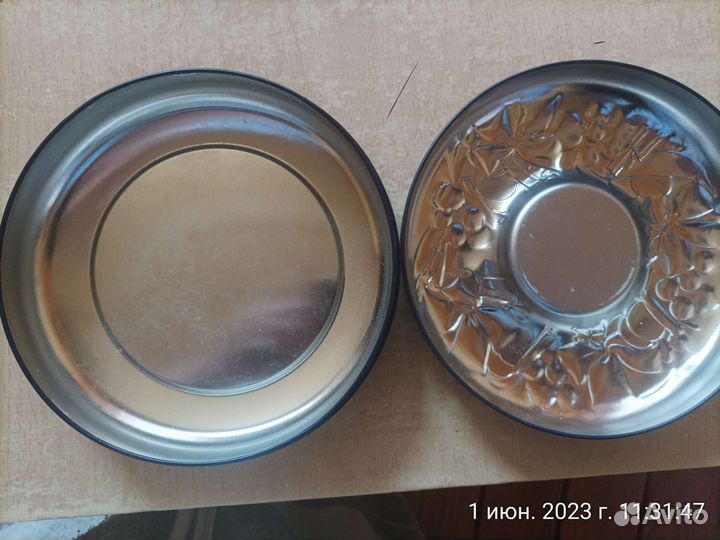 Жестяная коробочка для хранения мелочей